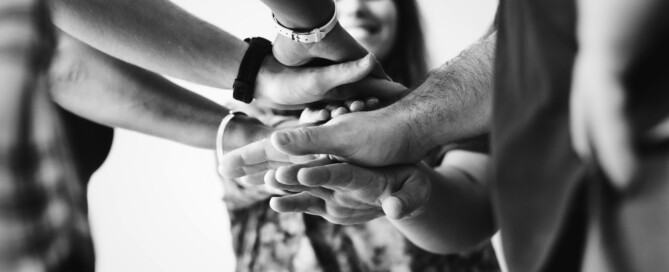 Data – strategies to improve collaboration and communication between data engineers and data scientists – DIH